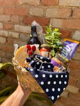 Cesta queijos e frios