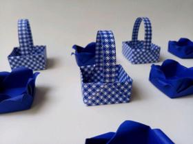 Cestinhas e Flores Forminha para doces em Origami - Kit 24 unidades - Azul (Ateliê do Origami)