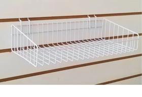 Cestos Aramados Branco 20x40 para painel canaletado Cestos Aramados Branco 20x40 para painel canaletado