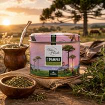 Chá dos Pampas Chamel: Mate Verde, Capim Limão, Boldo do Chile e Óleo Essencial de Limão Siciliano em Lata 50g Chá dos Pampas Chamel: Mate Verde, Capim Limão, Boldo do Chile e Óleo Essencial de Limão Siciliano em Lata 50g