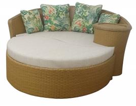 Chaise, sofá grande para duas pessoas com mesa lateral na cor palha, jardins, varandas e terraços - Estrutura reforçada para 2 pessoas confortáveis -