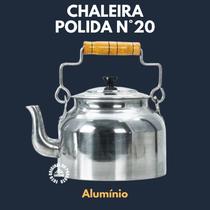 Chaleira de Alumínio grande com cabo de madeira 3 litros n20 cm Polido Chaleira de Alumínio grande com cabo de madeira 3 litros n20 cm Polido