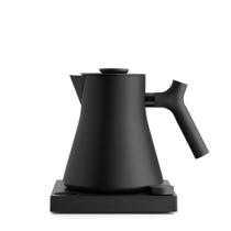 Chaleira Elétrica Fellow Corvo EKG Pro 0.9L - Matte Black Chaleira Elétrica Fellow Corvo EKG Pro 0.9L - Matte Black