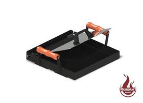 Chapa de Aço com Borda Alça com Madeira Guindani com Prensa