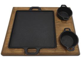 Chapa de Ferro 22x22cm C/ Suporte de Madeira e 2 Molheiras F. Santana Chapa de Ferro 22x22cm C/ Suporte de Madeira e 2 Molheiras F. Santana