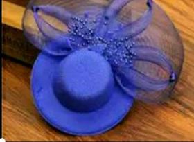 Chapéu Azul para Madrinhas muito elegante.