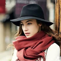 Chapeu Fedora Floppy Preto de Feltro Com Faixa Cinto de Couro Unissex Chapeu Fedora Floppy Preto de Feltro Com Faixa Cinto de Couro Unissex