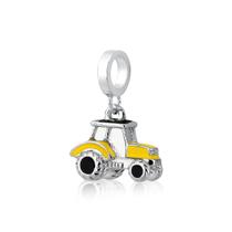 Charm Trator Esmaltado com Revestimento Prateado Charm Trator Esmaltado com Revestimento Prateado
