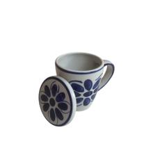 Charmosa Caneca de Porcelana pintada à mão com Tampa