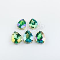 Chaton Acrilico Gota Verde Furta-Cor Engrampado Dourado 13x18mm - 5 unidades Chaton Acrilico Gota Verde Furta-Cor Engrampado Dourado 13x18mm - 5 unidades