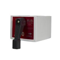 Chave Reversora Trifásica 220V 30A Lombard Chave Reversora Trifásica 220V 30A Lombard