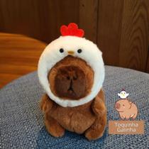Chaveiro Capivara de Pelúcia Kawaii 12cm Fofo, Macio e com Gancho + Argola Dourada