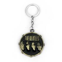 Chaveiro com logotipo vintage dos Beatles com acabamento em latão antigo