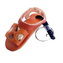 Chaveiro de Couro SANDÁLIA Estilo e Elegância Leve a Elegância por onde for! (valor da dúzia) Chaveiro de Couro SANDÁLIA Estilo e Elegância Leve a Elegância por onde for! (valor da dúzia)