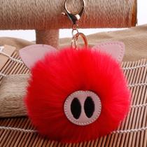 Chaveiro de Pelúcia Pompom Porquinho Estilizado com Prendedor Mosquetão para Chaves e Bolsa Chaveiro de Pelúcia Pompom Porquinho Estilizado com Prendedor Mosquetão para Chaves e Bolsa
