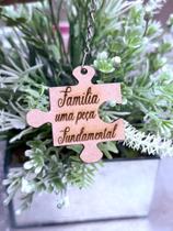 Chaveiro Família peça fundamental 50 unidades, MDF, decoração, festa Chaveiro Família peça fundamental 50 unidades, MDF, decoração, festa