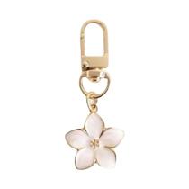 Chaveiro Flor De Pêra Branca: Acessório De Casal Fofo Para Boutiques