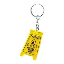 Chaveiro Funny Caution Slippery When Wet, amarelo, acrílico