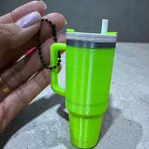 Chaveiro Miniatura Garrafa Copo Garrafinha Fitness Com Tampa Porta Protetor Labial COR:VERDE LIMAO