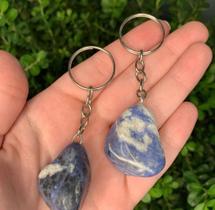 Chaveiro pedra rolada- sodalita