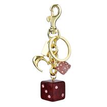 Chaveiro Pink Crystal Dice com pingente de carta em resina com glitter
