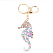Chaveiro Sparkling Seahorse com strass em liga de zinco Chaveiro Sparkling Seahorse com strass em liga de zinco