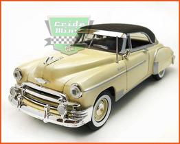 Chevrolet Belair 1950 Creme - Escala 1/24 - Motomax
