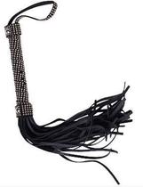 Chicote Com Pedras no Cabo