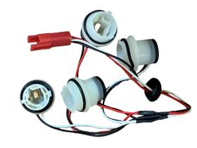 Chicote da Lanterna Seta Dianteira Scania Série 4 1467007 Chicote da Lanterna Seta Dianteira Scania Série 4 1467007