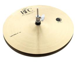 Chimbal BFC Brazilian Finest Cymbals Dry Dark Light Hihat 14 DDLH14 em Bronze B20 Chimbal BFC Brazilian Finest Cymbals Dry Dark Light Hihat 14 DDLH14 em Bronze B20