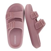 Chinelo Ajustável Impermeável CUSHIONAIRE Fame em EVA Chinelo Ajustável Impermeável CUSHIONAIRE Fame em EVA