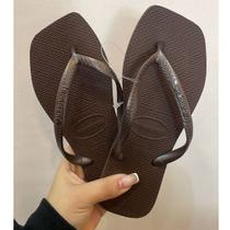 Chinelo Clean Square