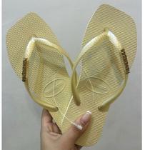 Chinelo Clean Square Logo Metalic Chinelo Clean Square Logo Metalic