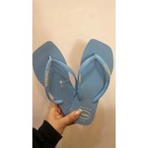 Chinelo Clean Square Logo Pop-Up Cor:Azul LavandaTamanho:33/34