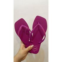 Chinelo Clean Square Logo Pop-Up Cor:Rosa GumTamanho:33/34 Chinelo Clean Square Logo Pop-Up Cor:Rosa GumTamanho:33/34