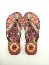Chinelo Coca-Cola Shoes Love And Peace Feminino Adulto Ref CC3419 Chinelo Coca-Cola Shoes Love And Peace Feminino Adulto Ref CC3419