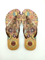 Chinelo Coca-Cola Shoes Love And Peace Feminino Adulto Ref CC3419 Chinelo Coca-Cola Shoes Love And Peace Feminino Adulto Ref CC3419