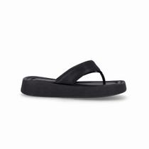 Chinelo Cristiani Anabela Preto