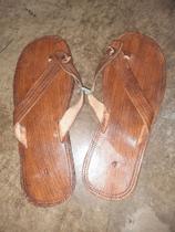 Chinelo de couro