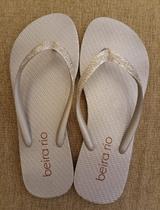 Chinelo de dedo beira rio feminino brilho