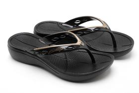 Chinelo de Dedo Ortopédico Preto/Dourado Feminino Salto Vegano Super Macio Antiderrapante