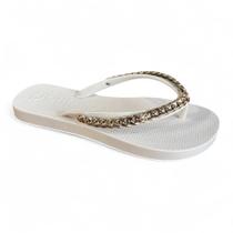 Chinelo de Dedo Petite Jolie Fresh Dourado Confortável