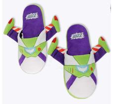 Chinelo de quarto Disney Pixar Toy Story Buzz Lightyear Tamanho: 36.38Cor:Branca Chinelo de quarto Disney Pixar Toy Story Buzz Lightyear Tamanho: 36.38Cor:Branca