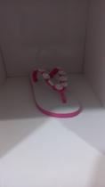 Chinelo decorado branco e rosa