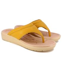 Chinelo Fem Usaflex Salto Anabela Couro Amarelo AK0502006