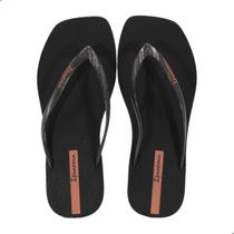 Chinelo Feminino Ipanema Edge Maxi Glow Preto Chinelo Feminino Ipanema Edge Maxi Glow Preto