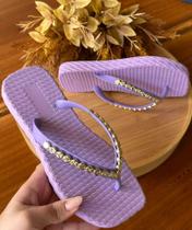 Chinelo feminino leve macio confortavel com detalhe cromado moda praia lazer Chinelo feminino leve macio confortavel com detalhe cromado moda praia lazer