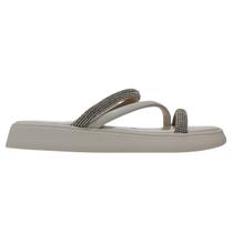 Chinelo Feminino Moleca com Tiras Decoradas em Strass