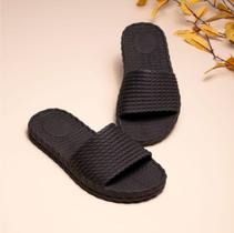 Chinelo Feminino Risa Slide Anatômico Sandalia Papete Leve, Macio e Estiloso para o Dia a Dia Chinelo Feminino Risa Slide Anatômico Sandalia Papete Leve, Macio e Estiloso para o Dia a Dia