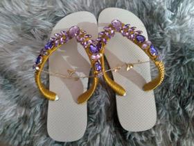 Chinelo Havaianas Decorado com Pedrarias de Luxo (Branca)